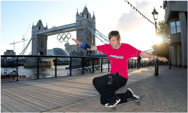 Guenter Mokulys an der Tower Bridge/London