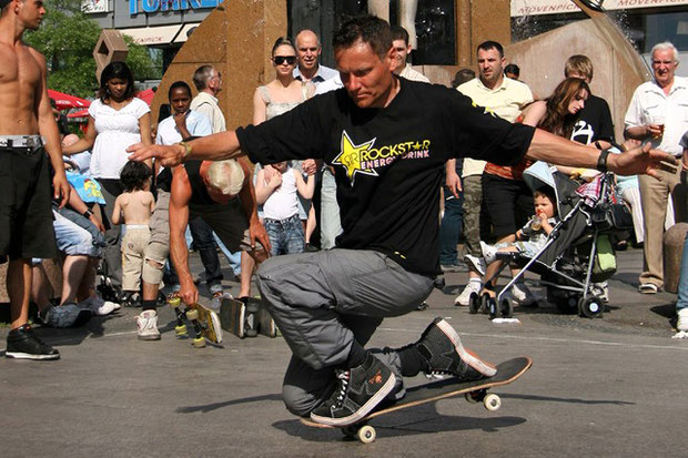 Kurfürstendamm, Berlin. Streetshow mit Guenter Mokulys