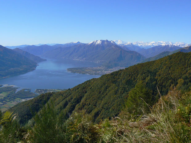 Aussicht auf dem Weg zur Alpe di Sassello