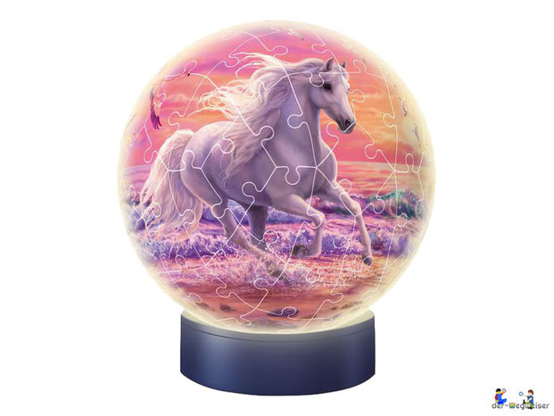 Im Paket Ravensburger Puzzle sind 72 Kunststoff-Puzzleteile mit einer Anleitung enthalten.
