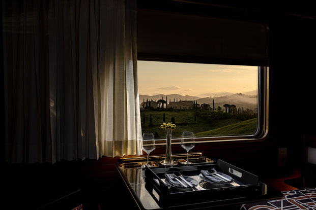 Blich auf die Landschaft aus der Suite ©Dolce Vita Orient Express