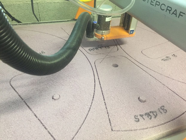 Lots of dust when the foam gots cut with the CNC router head.