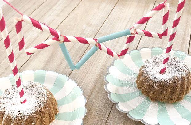 DIY Kuchenwimpel-Girlande aus Papierstrohhalmen