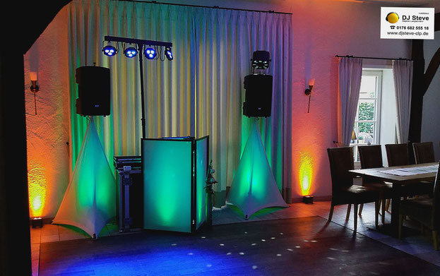 Suche Hochzeit DJ in Quakenbrück, Werlte, Diepholz, Vechta, Lohne, Lingen, Löningen, Cloppenburg, Oldenburg, Bremen und Friesoythe für Party Musik für unsere Firmen Feier.