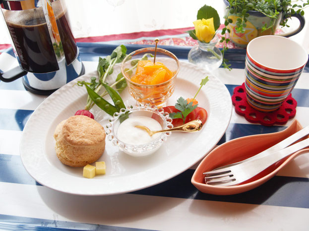 朝食
