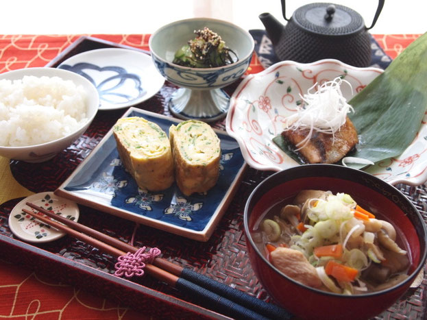 きのこのお吸い物、ぶりの照り焼き