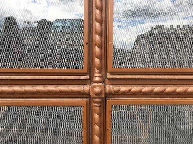 Exterior view of sun protection elements (Detailausschnitt) KHM, Wien-A  - Foto © Knauer Architekten