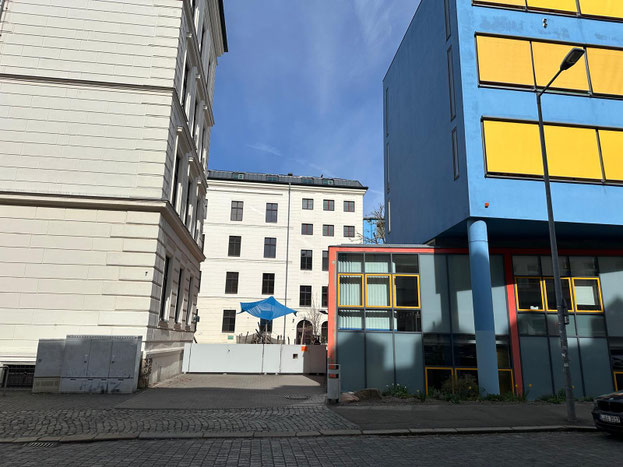 Eingang Schulhof