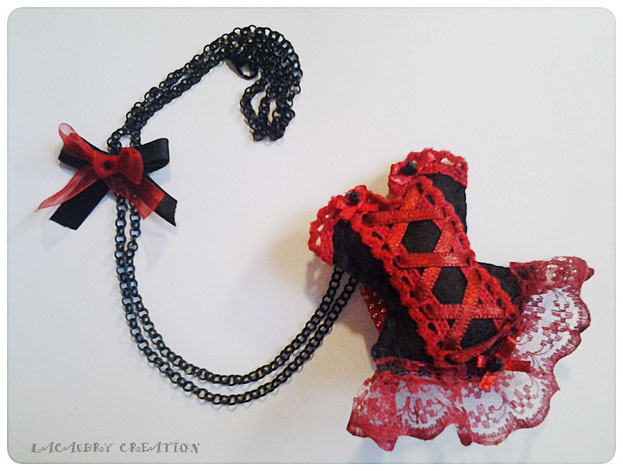 commande personnalisée collier noir et rouge