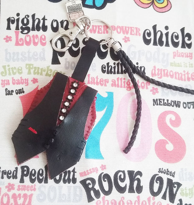 PORTE CLEF GILET ESPRIT ROCK POUR LUI
