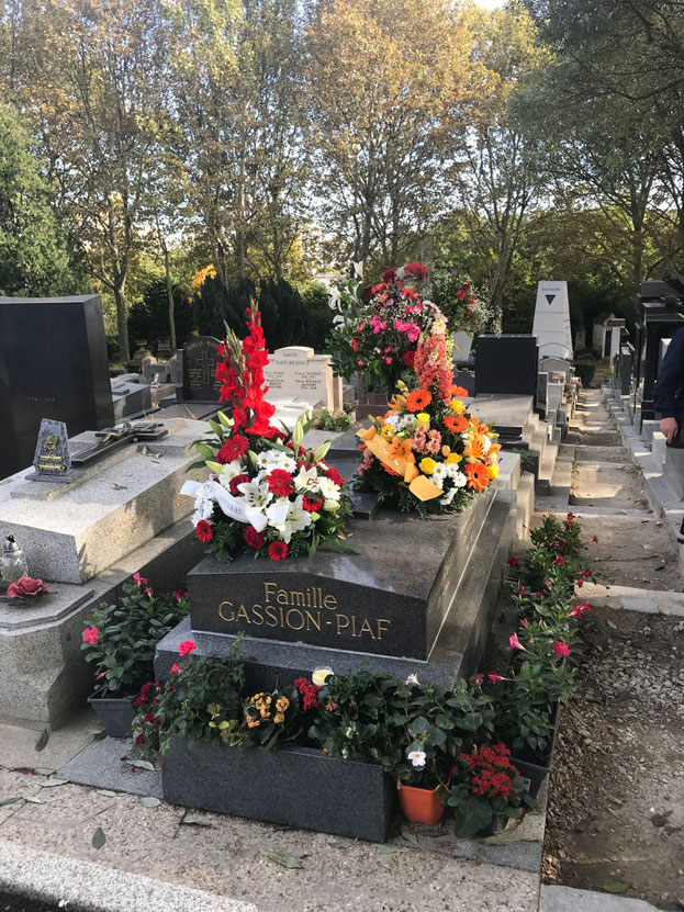 cementerio pere lachaise, turismo en paris, lugares turisticos en paris