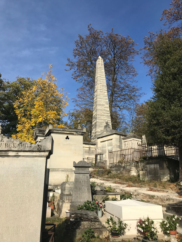 cementerio pere lachaise, turismo en paris, lugares turisticos en paris