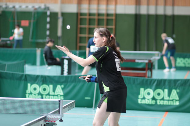 Schwarzenbeks U15-Landesmeisterin Michelle Weber schlägt am Wochenende erstmals bei der Top-24-Bundesrangliste in der Wiesbadener Halle am Platz der deutschen Einheit auf.