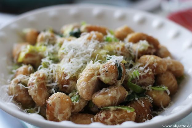 Gnocchi mit cremiger Lauchsoße Oligarto Kochen Rezepte Olivenöl