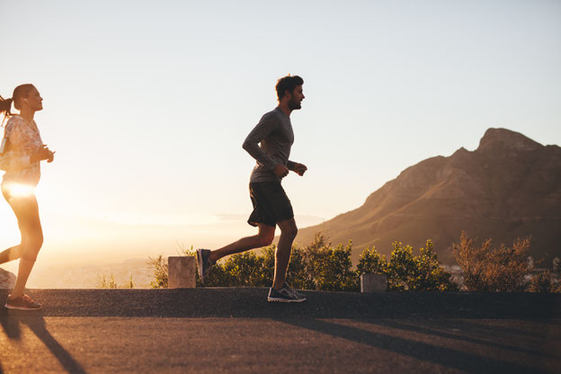 Ausdauer, Fitness, Cardio, Laufen, Herzkreislauf, Laufschuhe,#fitfam #fitspo #thesweatlife #heretocreate #seeababes #motivation #trainhard #noexcuses #youcandoit #getstrong #girlswholift #nopainnogain #whyirun #trainingday # #fitspiration #StopExercising