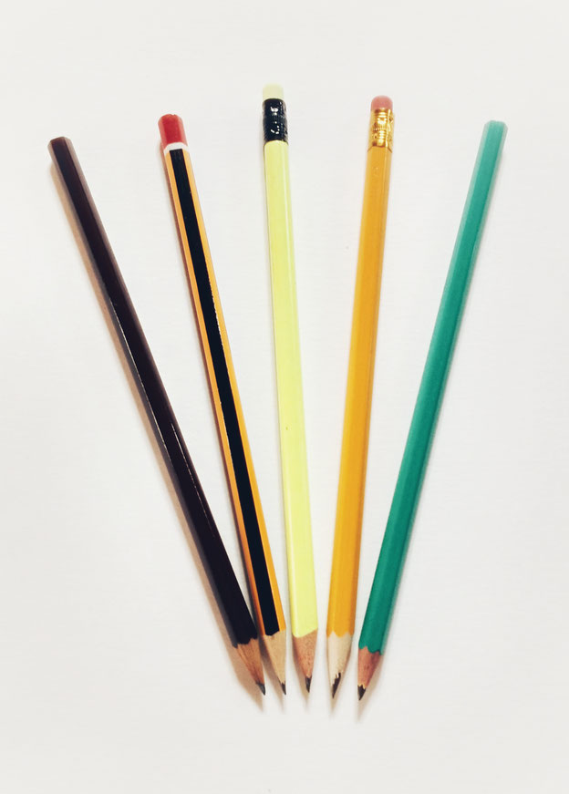 Matite Professionali E Matite Normali Peppe Ricciardi Ritrattista In Caserta Italia