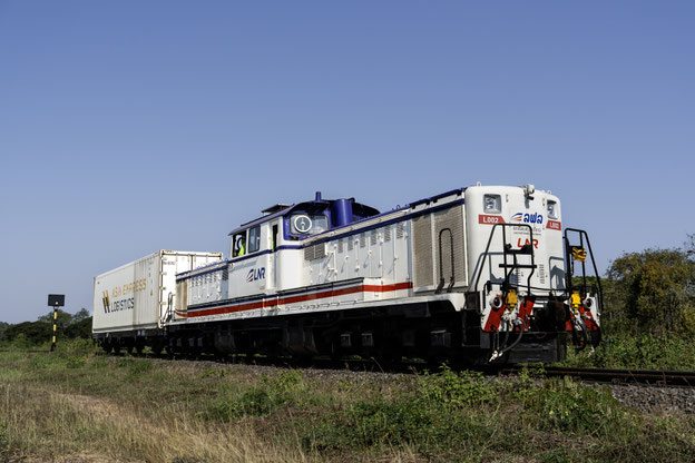 LNR L002号(元JR北海道DD51 1143)