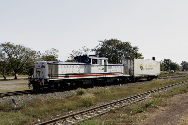 LNR L002号(元JR北海道DD51 1143)