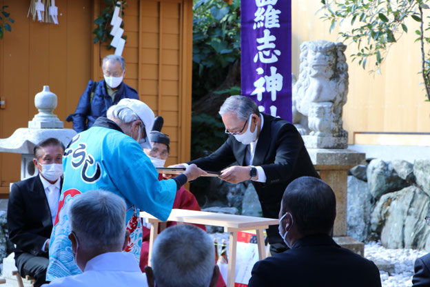 奉賛会会長代行と映像サークルのリーダー