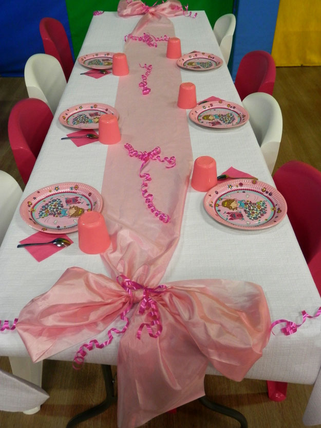 Table à thème princesse fille pour les anniversaires chez Les P'tits Fous Flers