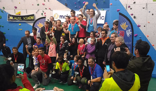Photo : Championnat de France Escalade Sport Adapté - les médaillés de l'édition 2018 réunis sur le podium