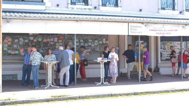 Gut besucht war der Info-Stand direkt an der Kieler Straße