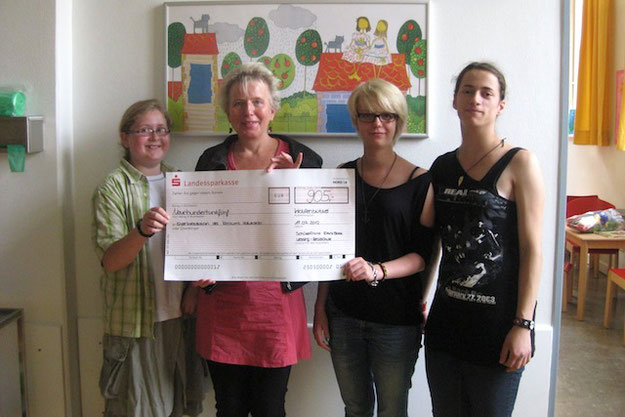 Bild von links: Hannah Tillmann, Irmgard Schene, Selina Korda, Sarah Sachs
