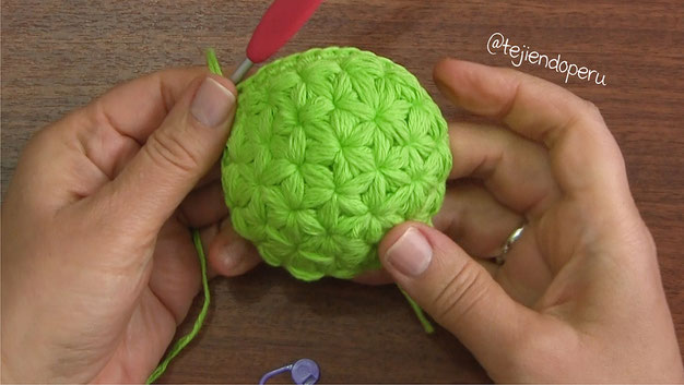 Monedero macarrón tejido a crochet paso a paso