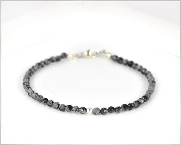 Edelsteinarmband mit 3 mm Obsidian und Silberperle