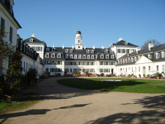 Das Schloß nach der Renovierung (Aufnahme aus dem Jahr 2010)