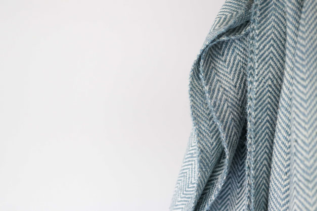 Schal aus Seide & Baumwolle