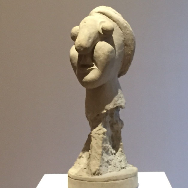 『女性の頭部』