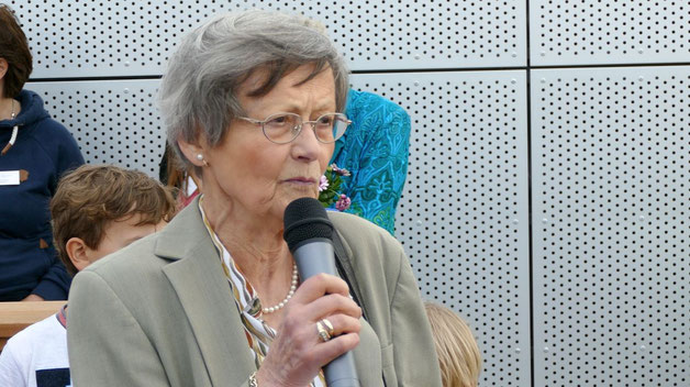 Irene Lühdorff, Leiterin der Quickborner Geschichtswerkstatt, ließ die Historie des Geländes, auf dem das Campus-Gebäude heute steht, Revue passieren. Über viele Jahrzehnte stand hier die Schokoladenfabrik, lange Zeit Quickborns größter Arbeitgeber