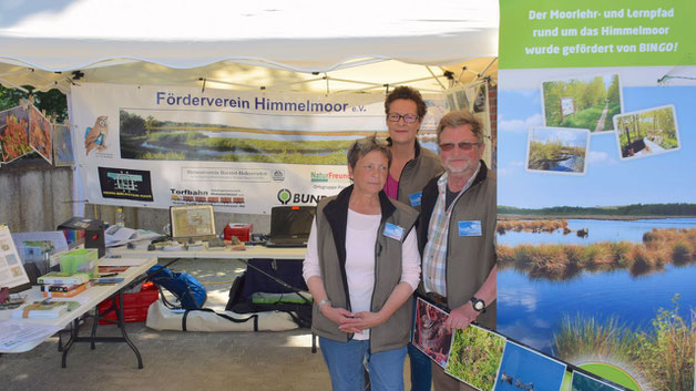 Unermüdlich für das Himmelmoor im Einsatz: Das Ehepaar Hildebrecht und Helfer