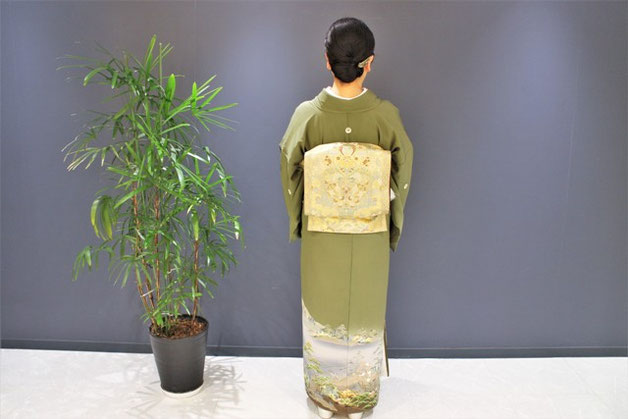結婚式にお召し物でご出席。ありがとうございました。