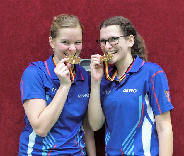 Das Schwarzenbeker Duo Bianca Dahlke und Ann-Kathrin Gericke sorgte bei den Norddeutschen Meisterschaften in Bremen mit dem Triumph im Damen-Doppel für ein besonderes Highlight aus der Sicht des Tischtennis-Verbandes Schleswig-Holstein.