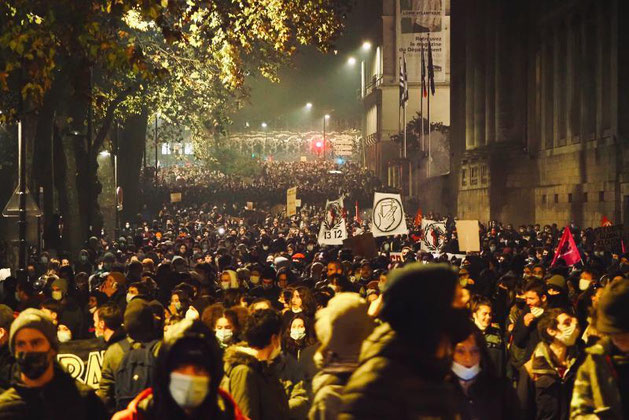 Nantes d. 27. november 2020: Demo for frihedsrettigheder og imod Macron-regeringens fremsatte nye sikkerhedslove