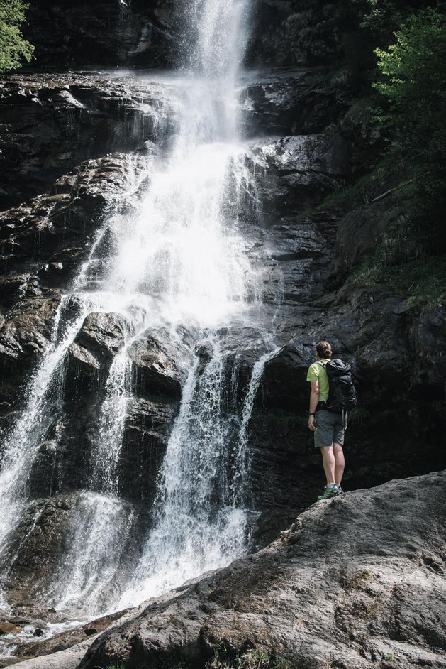 Wanderung am Hartberg: über dem Naturlehrpfad zum Schleierwasserfall