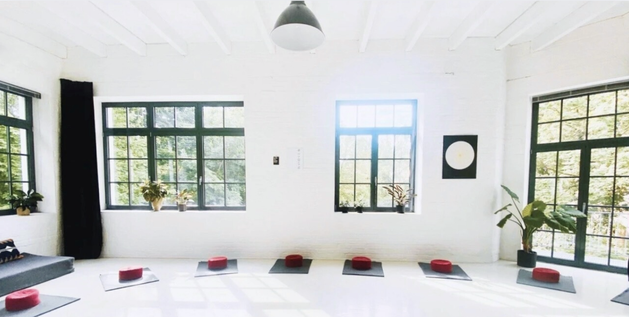 atemreise holotrope atemreise breathwork atemarbeit workshop holotropes atemseminar holotroper atemworkshop atemsession breathwork atemprozess selbsterfahrung heldenseminare gestalt gestalttherapie heldenseminare leipzig liane adam