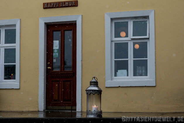 Akureyri,Kaffi,Ilmur,Iceland,family,north,car,snow,tipps,winter,february