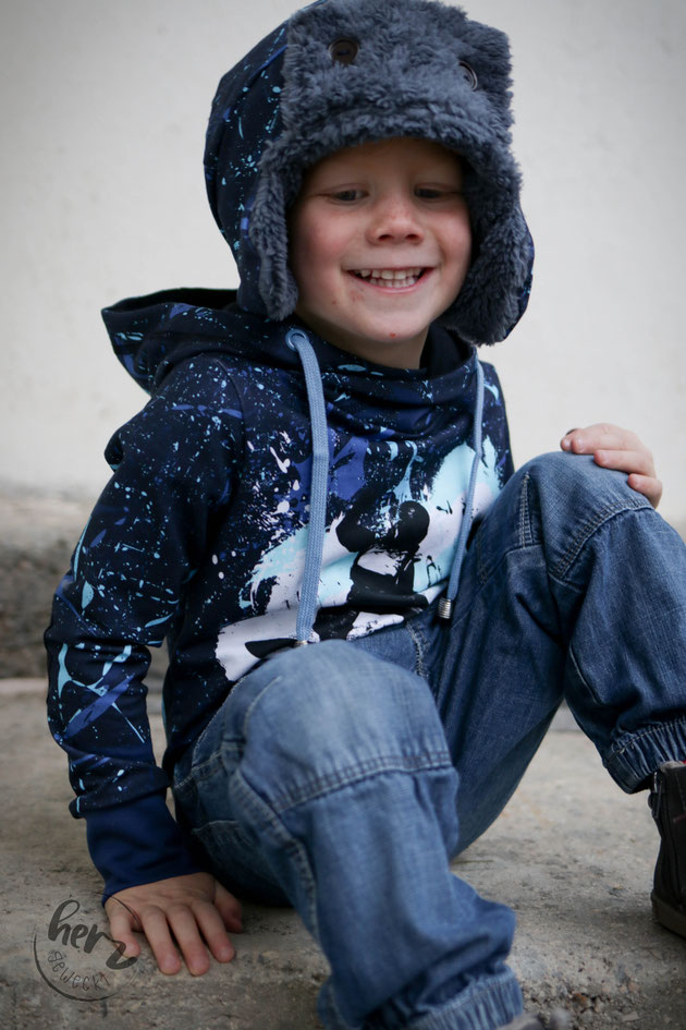 Wintermütze Cosy mit Hoodie dein Nanuk Snowboardstyle