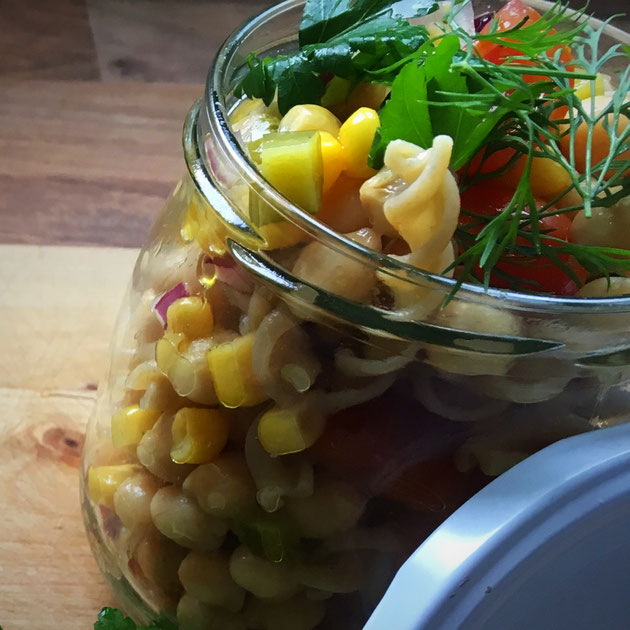 Nudelsalat, schnelle Energie fürs Gehirn