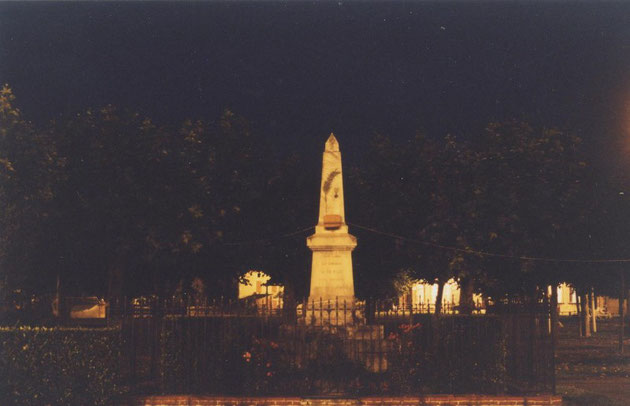 Monument aux morts - (Photo A.Demarle)