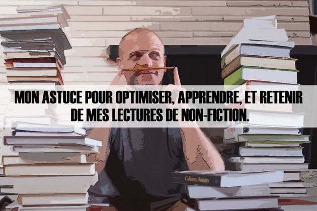 Illustration : Tim Ferriss, auteur de La semaine de 4 heures, entouré de livres.