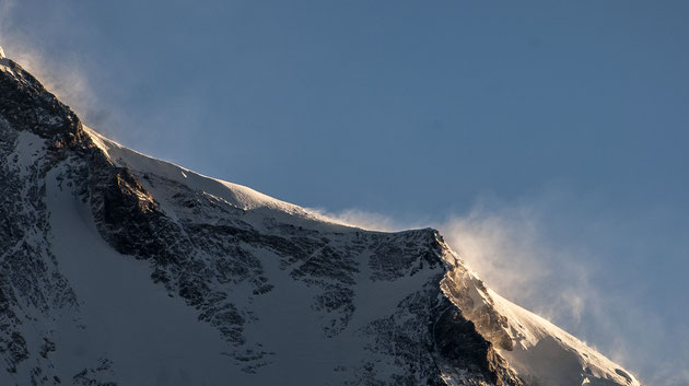 K2 Himalajalla. By Anees Javaid