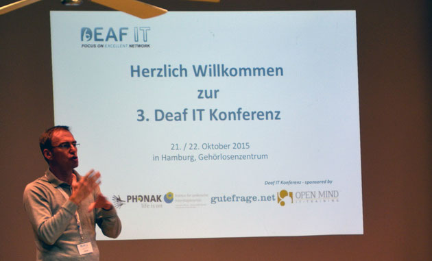 DeafIT Konferenz Hamburg 2016 Begrüßung mit Tobias Burz