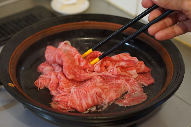 仲本律子ブログ　土鍋　耐熱調理　直火料理　牛肉　常陸牛　すき焼き　