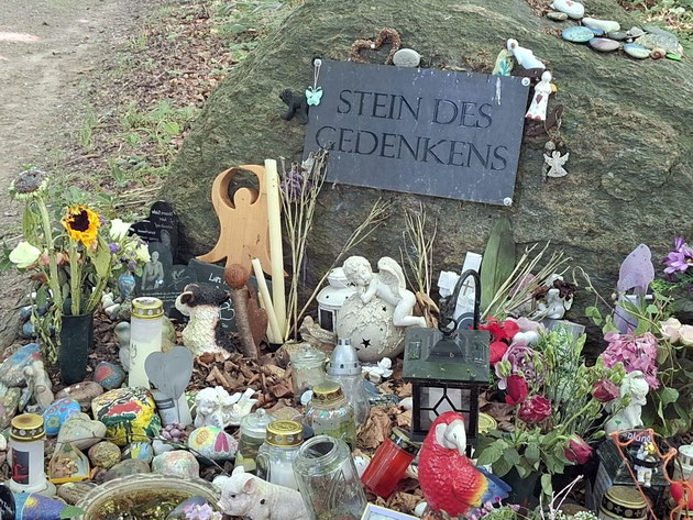 Stein des Gedenkens Küstenfriedhof Eckernförde 