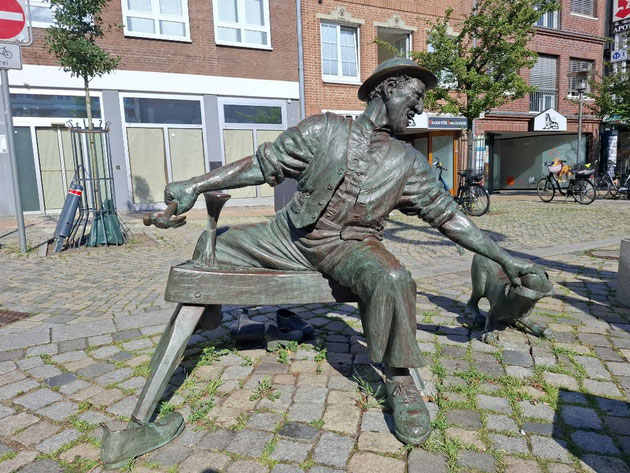 Schusterstatue Marktplatz Preetz