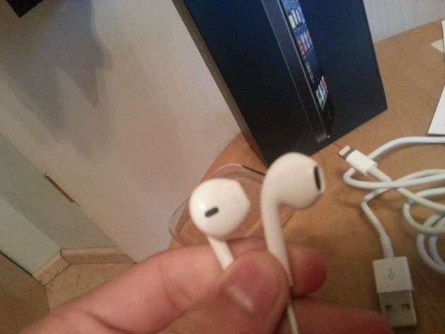 Apple iPhone5 - Headphones